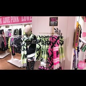 Victoria’s Secret scarf new in bag